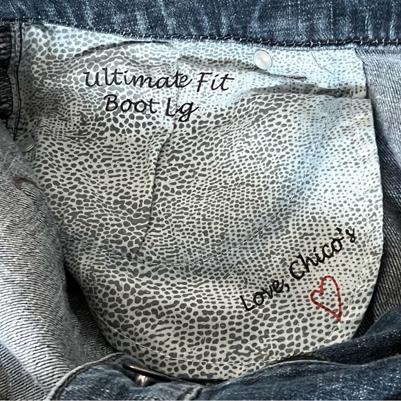 Chico’s Platinum Jeans 1 Blue Dark Wash Denim Ultimate Fit Boot Leg Stretch - Picture 4 of 13